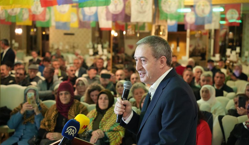 DEM Parti'li Bakırhan: Adım atmak için beklemeyin, başta cezaevlerinden başlayın