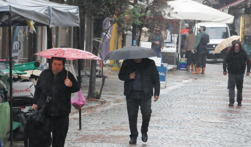 Edirne'de sağanak etkili oldu
