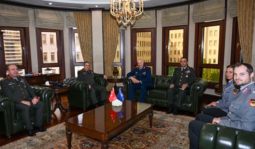 Genelkurmay Başkanı Orgeneral Bayraktaroğlu, NATO Komutanı Gerhartz'ı kabul etti