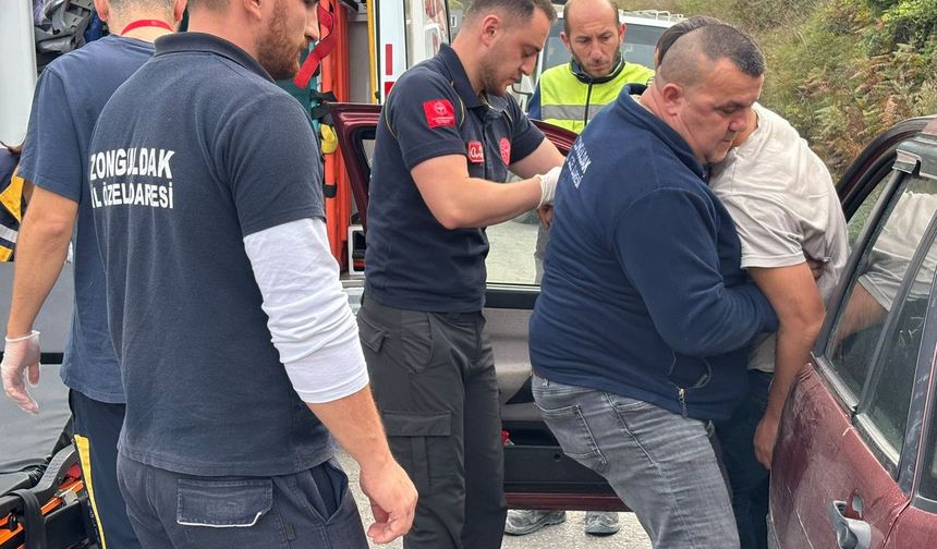 Hastaneye gitmek için yola çıktığı aracının direksiyonunda baygın bulundu