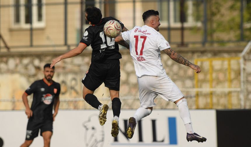 İnegölspor-Adana 01 FK:1-1