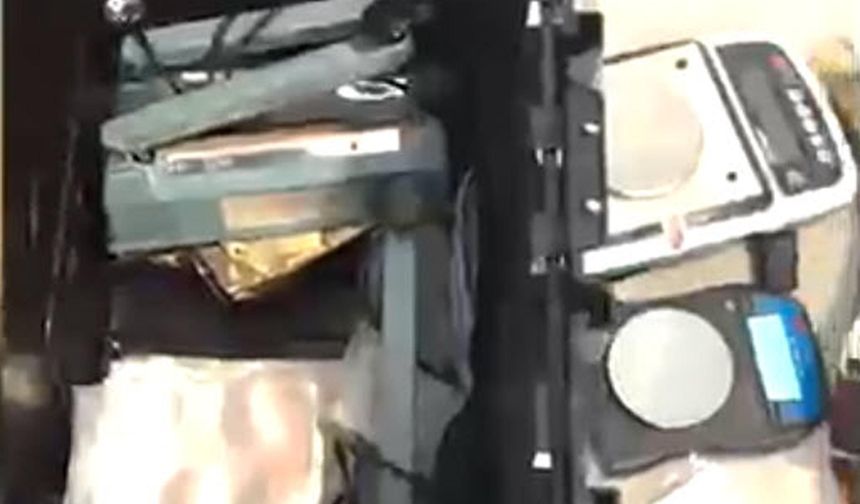 İzmir merkezli 2 ildeki uyuşturucu operasyonunda 12 gözaltı