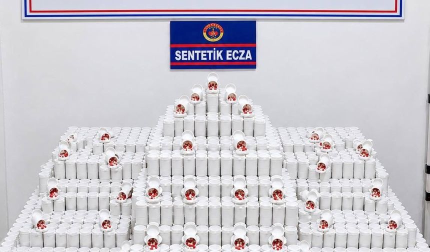 Manisa'da 86 bin 654 sentetik ecza ele geçirildi
