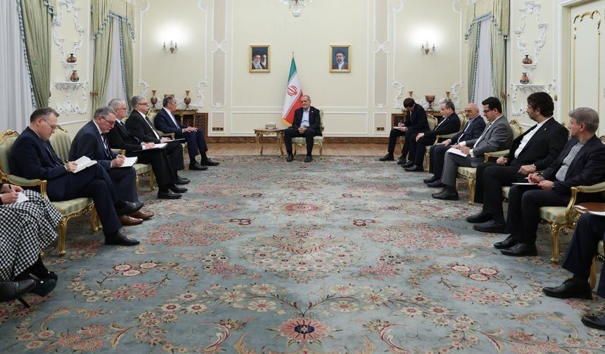 Pezeşkiyan: ABD ayrıştırıcı politikaları ve müdahalesi ile bölgede anlaşmazlıklara yol açıyor